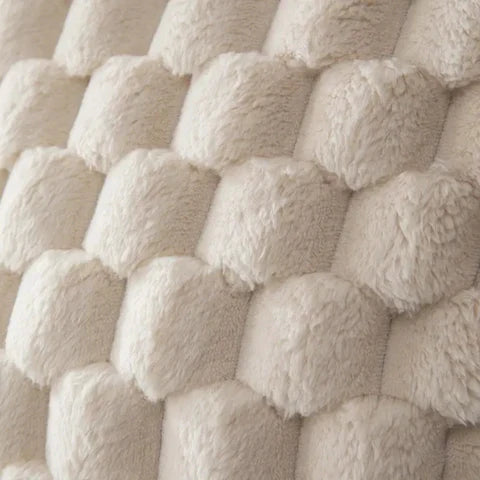 PuffWeave – Plush 3D Cushion Cover