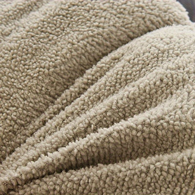 All-Season Duvet Insert | Soft Down Alternative with Geometric Design | Cozy Comfort for Year-Round Sleep