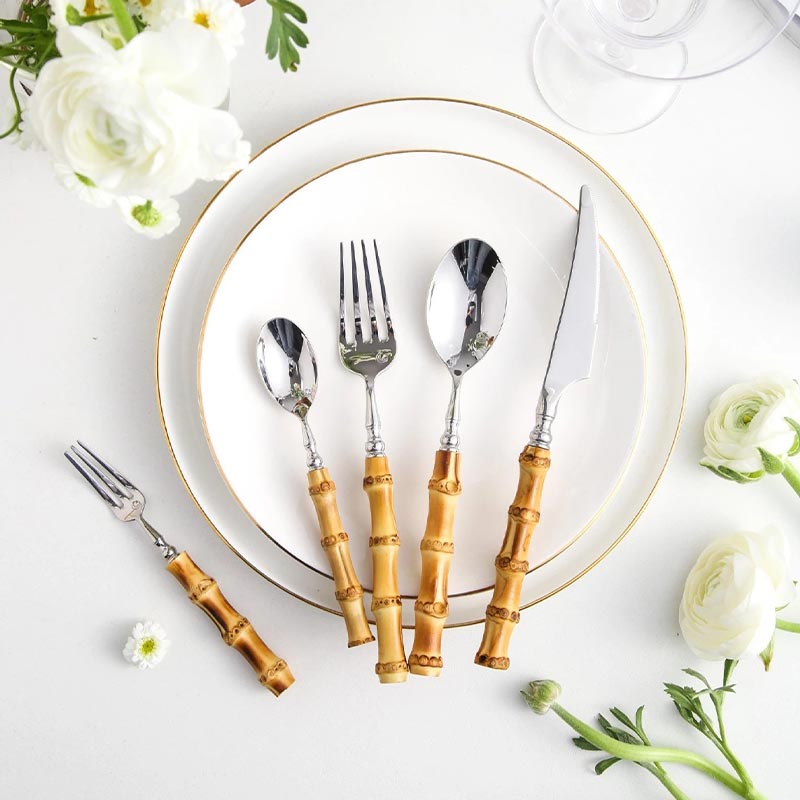 Ortekor Eco Chic | Set de cubiertos de bambú con detalles en acero inoxidable | Cenas sostenibles para reuniones elegantes