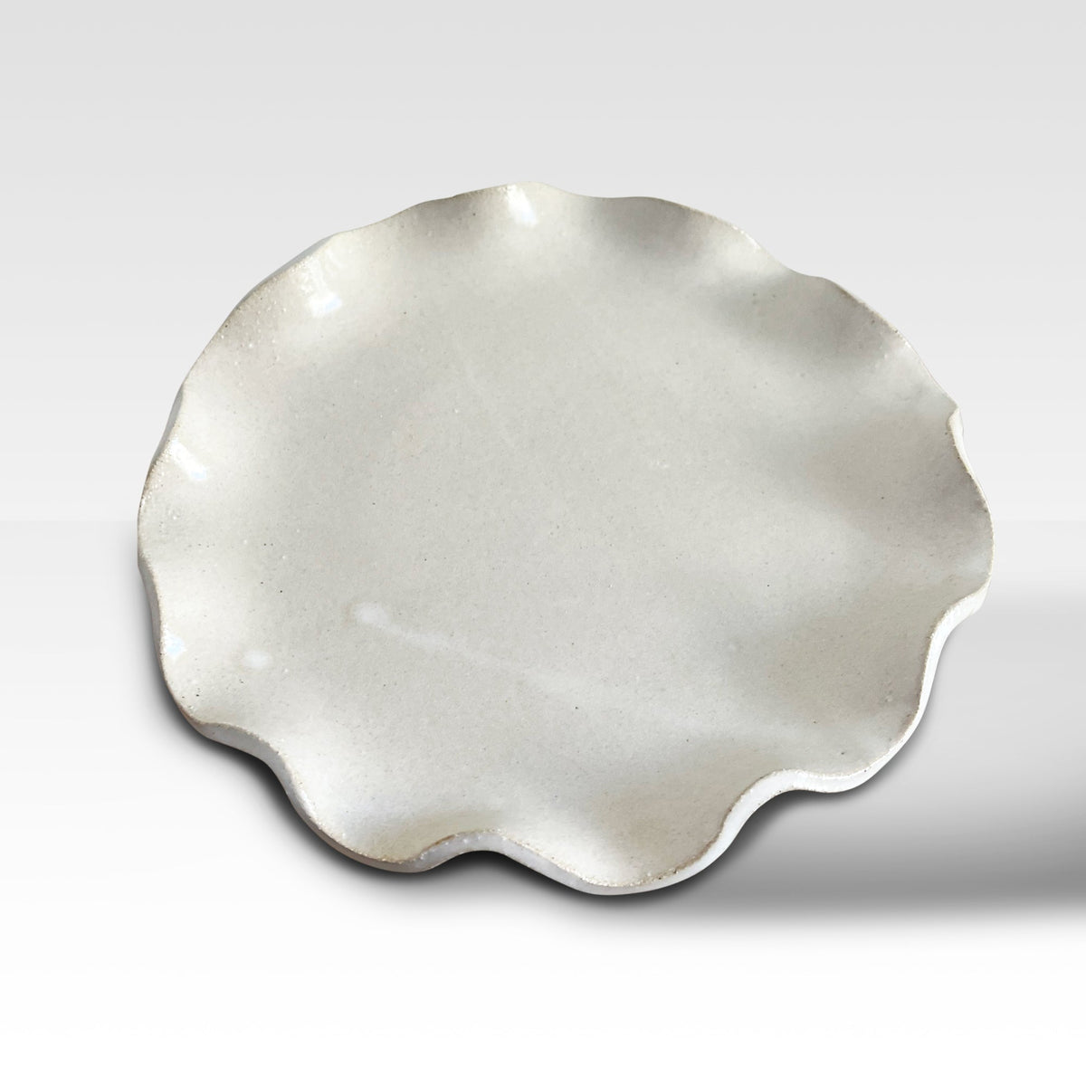 Hand-Forged Ruffle Edge Cake Stand – 12-Inch Pedestal Cake Plate for Elegant Dessert Display