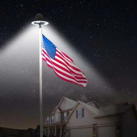 Luz solar ecológica para mástil con funcionamiento automático del anochecer al amanecer | 700 lúmenes para una mayor visibilidad