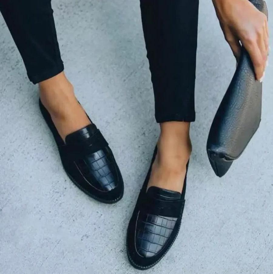 Mocasines sintéticos negros clásicos sin cordones