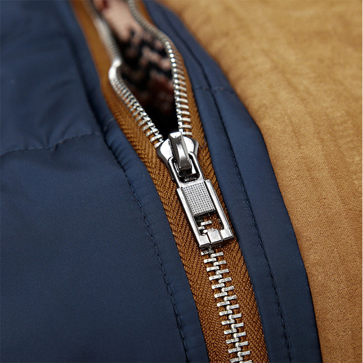 Insulated Polyester Fleece Jacket - Water-Resistant Outerwear for Cold Weather - Men's Casual Winter Coat with Scratch Protection