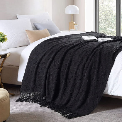Tassora - Decorative Boho Throw Blanket