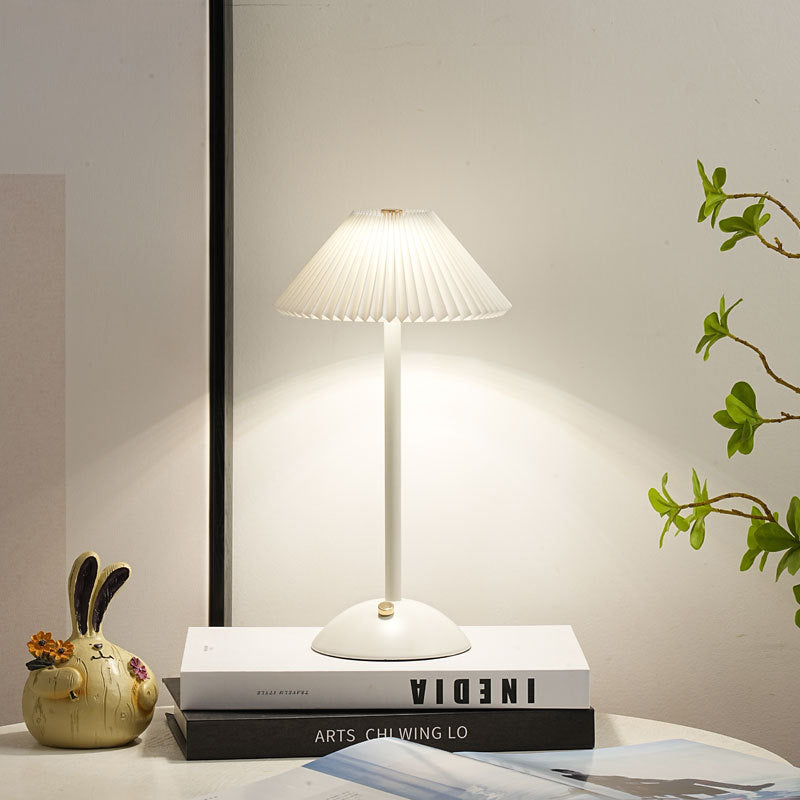 USB Powered Desk Lamp with Fabric Shade – 11.7 Inch Iron Light for Nightstand, Office & Bedroom – E14 Base, Multiple Finishes