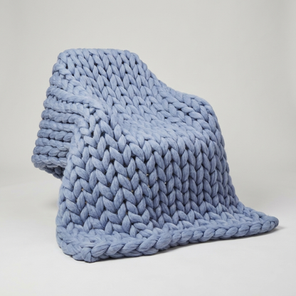 LOOMHAVEN – Chunky Knit Blanket for Elegant Warmth