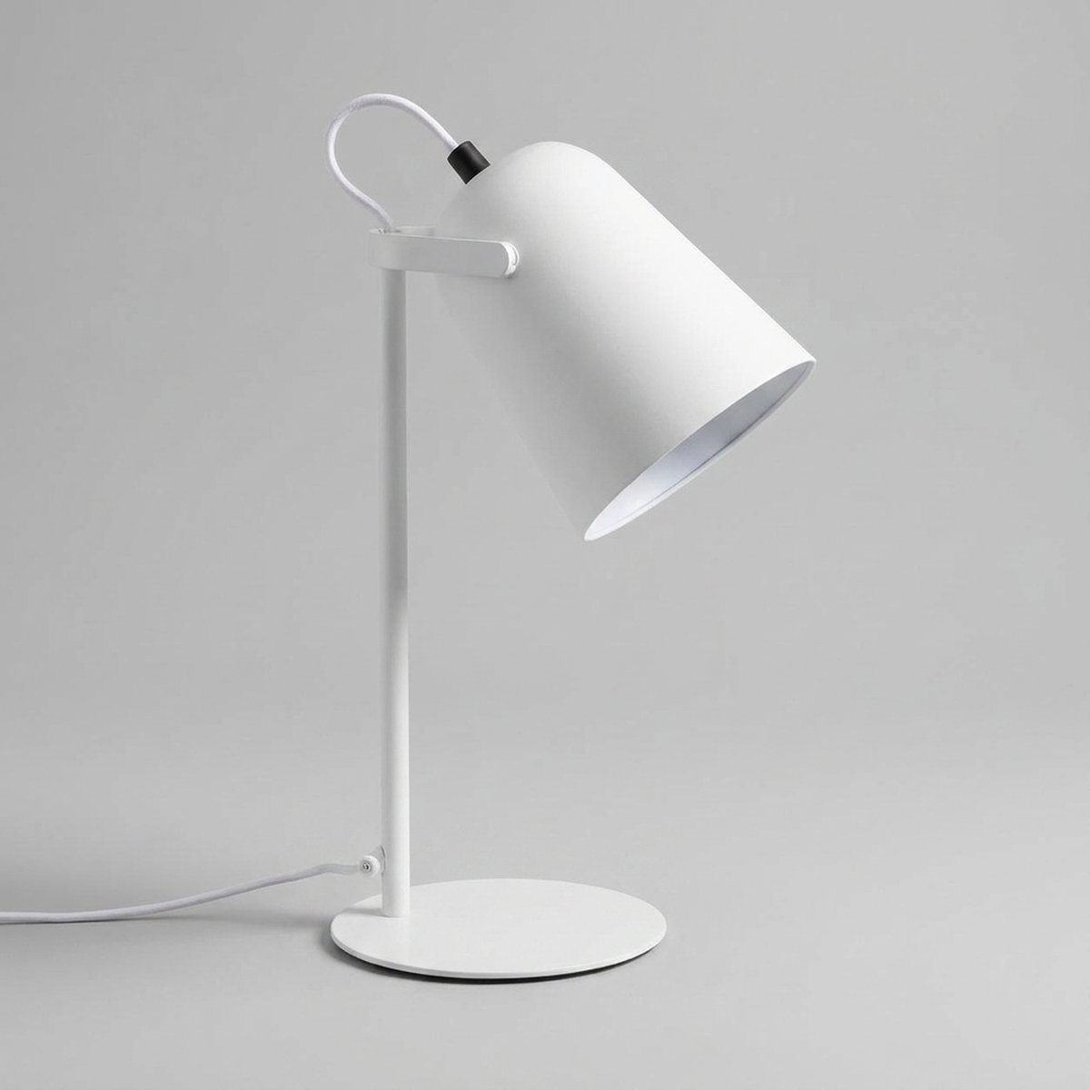 DESKFLARE – Lámpara de escritorio ajustable para iluminación diaria dirigida