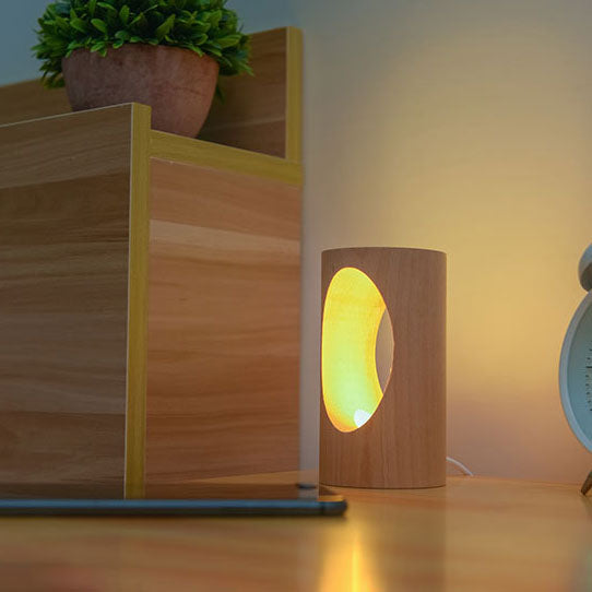 Lámpara de escritorio LED de columna de madera con alimentación USB, luz blanca cálida para dormitorio y oficina, luz decorativa de estilo japonés moderno