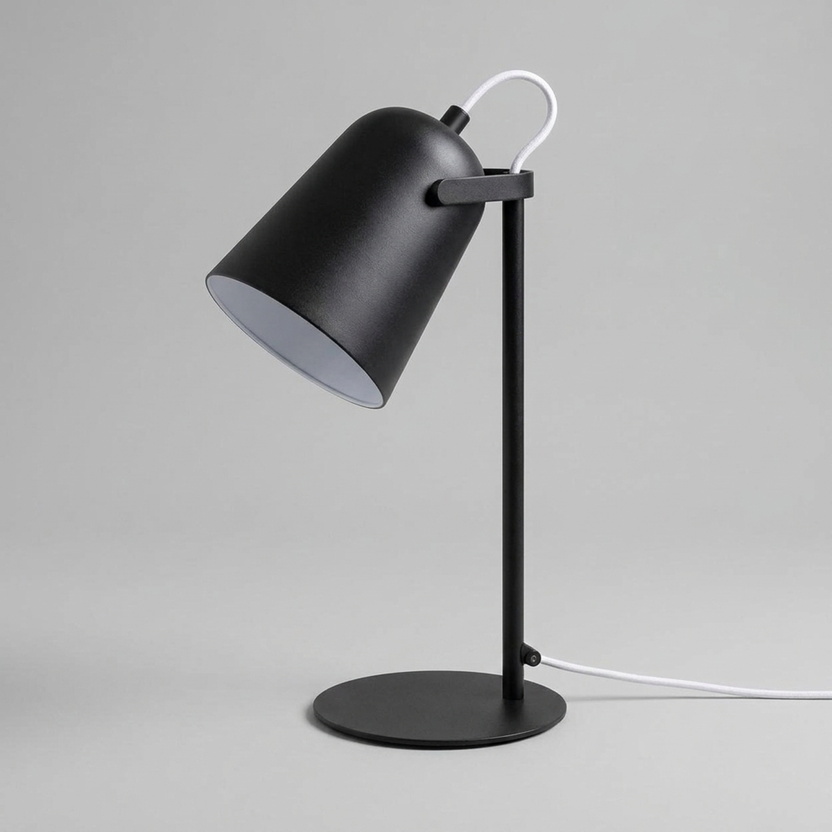 DESKFLARE – Lámpara de escritorio ajustable para iluminación diaria dirigida