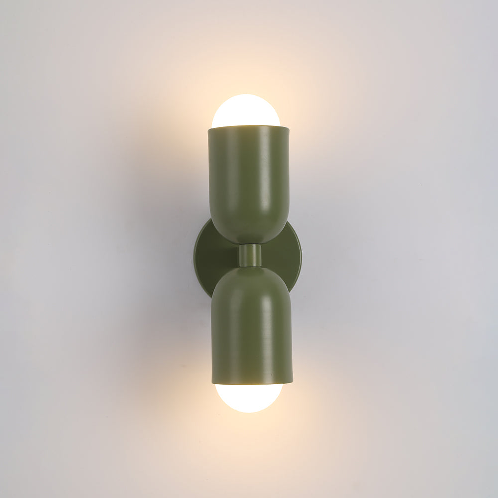 Aplique de pared ajustable de dos cabezales en acabados metálicos vibrantes para iluminación de acento en sala de estar y dormitorio