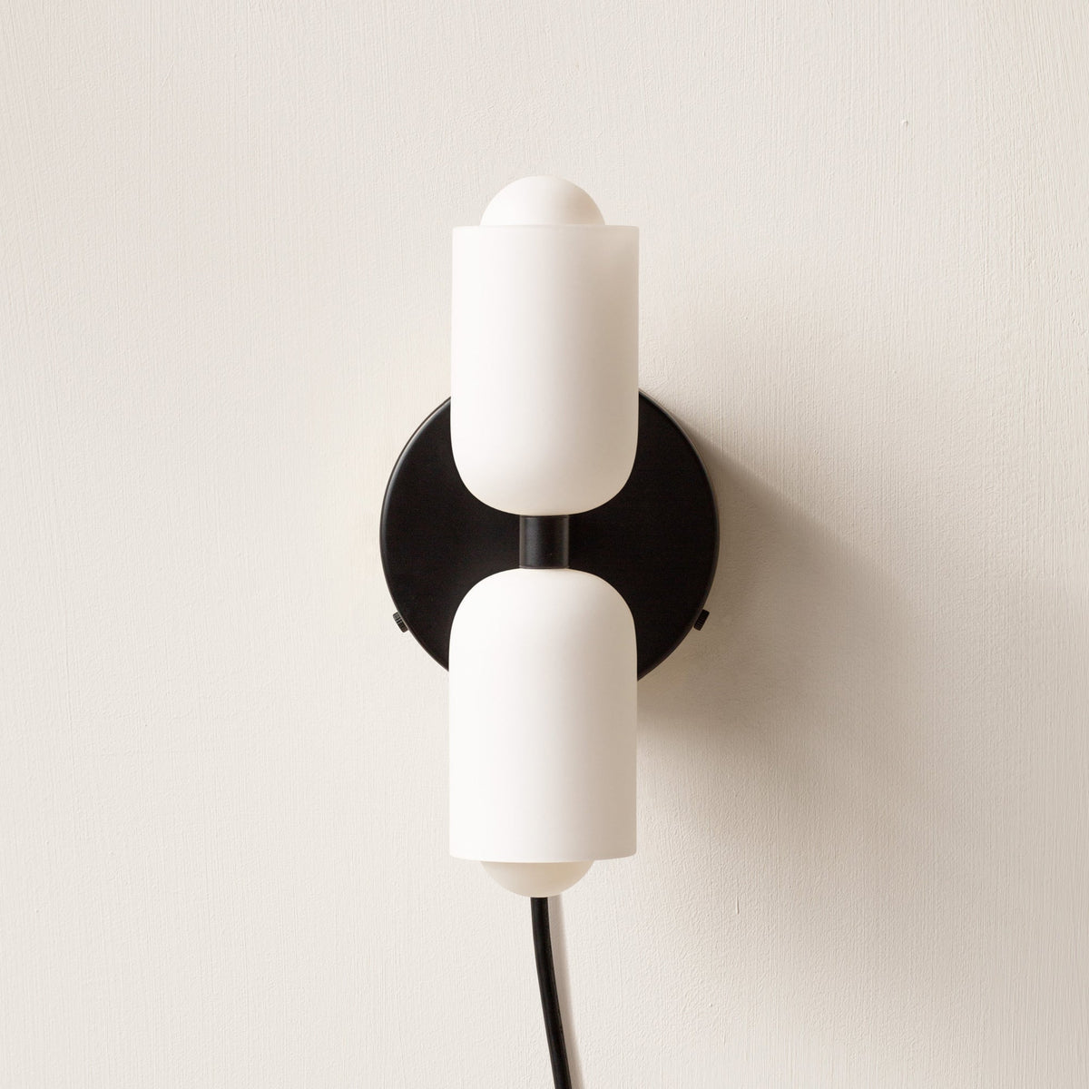 Dual-Beam Acrylic Wall Sconce with Warm Glow and Cream Diffuser for Living Room Hallway Bedroom Entryway
