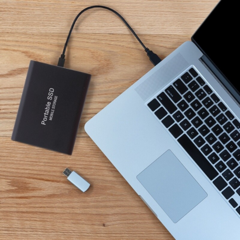 USB Portable SSD 1050 MB/s Read Speed 1 TB Storage Capacity Impact-Resistant Casing for Mac Windows Android Gaming Backup