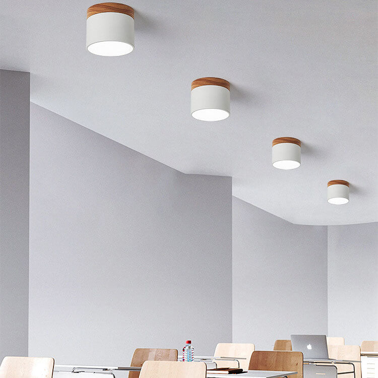 Compact Surface-Mount LED Light Fixture 4 in Round Multi-Color Adjustable Temperature for Entryways Bedrooms Overhead Lighting 7W 700 Lumens