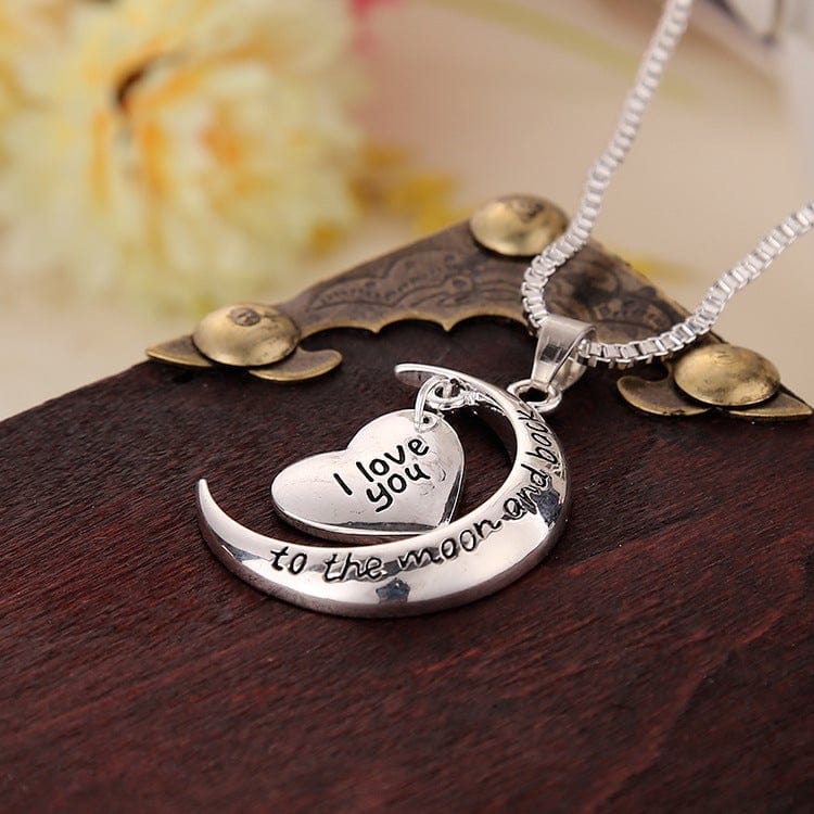 Crescent Moon Heart Pendant Necklace – Silver Alloy Charm for Women & Girls – Romantic Jewelry Gift for Mom Daughter Sister Girlfriend