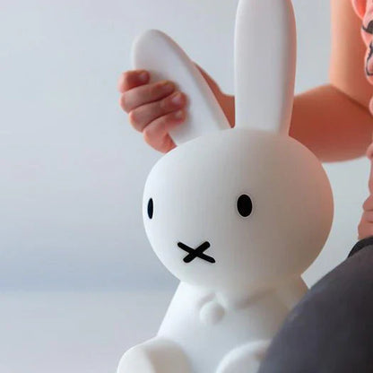 Figurita Decorativa de Conejo para el Hogar