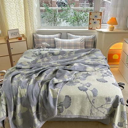 Reversible Cotton Gauze Quilt with Ginkgo Leaf Pattern – Lightweight Jacquard Bedspread for Summer & Air Conditioning – Eco-Friendly