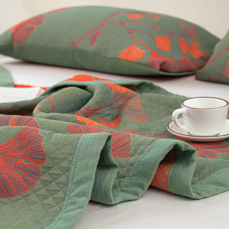Reversible Cotton Quilt Ginkgo Leaf Design All-Season Bedspread Lightweight Throw Blanket for Bedroom Sofa Couch Travel Comfort