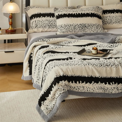 WARMCOCOON – Double-Layer Blanket for Comfortable Evenings