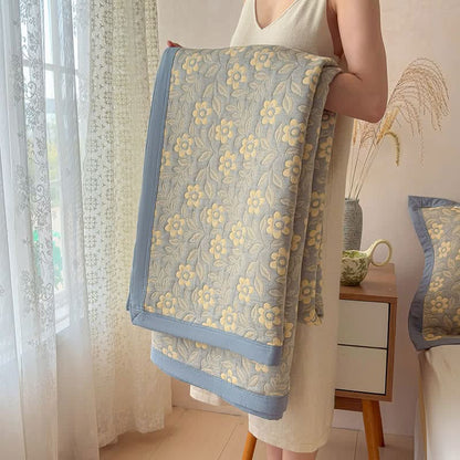 FLORAREST – Layered Blanket Quilt for Gentle Home Comfort