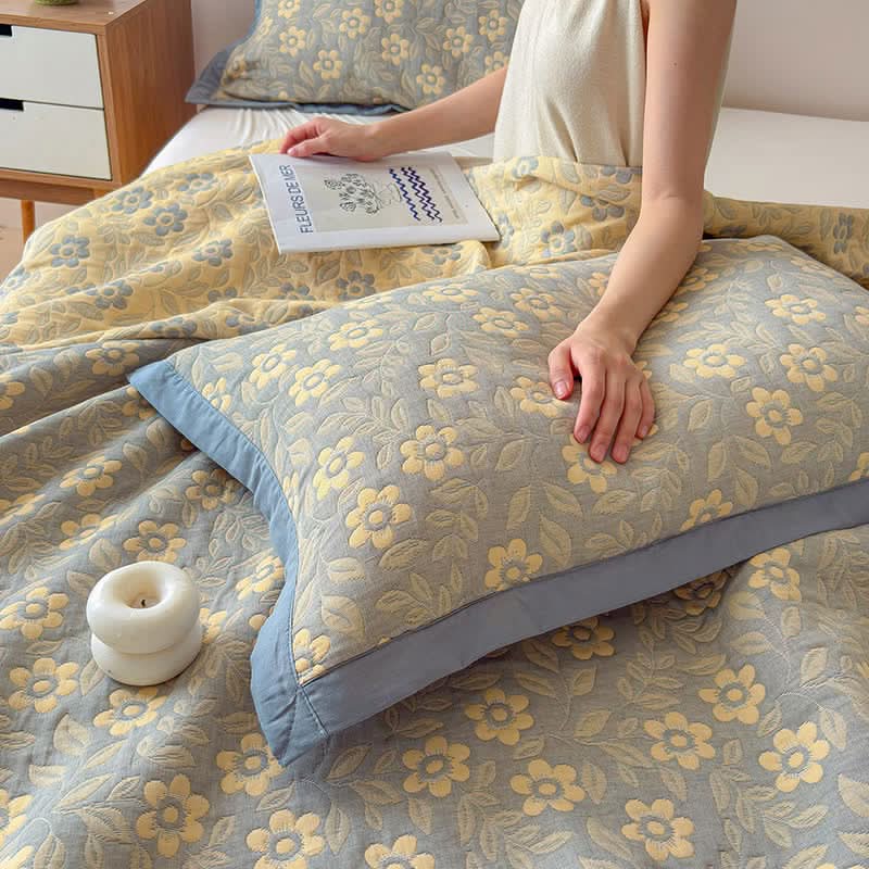 FLORAREST – Layered Blanket Quilt for Gentle Home Comfort