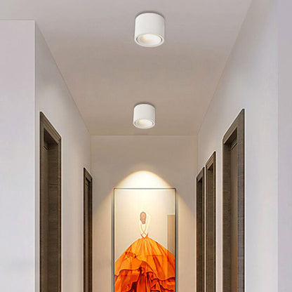 Swivel-Head LED Ceiling Spotlight in Aluminum Housing with Flush-Mount Design for Bedrooms, Kitchens & Hallways