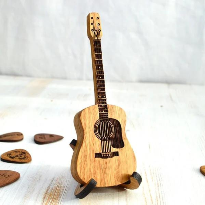 Wooden Guitar Pick Holder Organizer for 3 Picks – Handcrafted Storage Case for Acoustic & Electric Guitarists