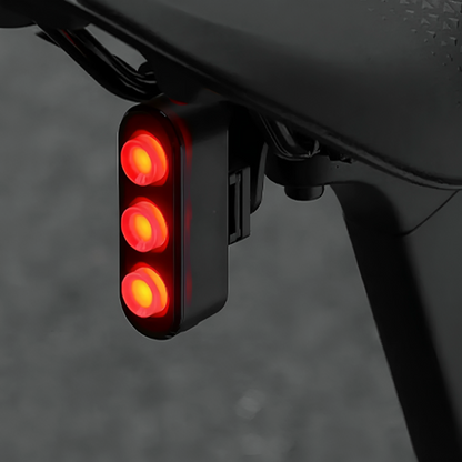 Luz trasera de bicicleta con sensor de movimiento y alerta de frenado automático: LED de seguridad recargable para bicicletas de ruta y montaña