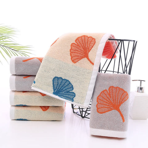 Gleam Bath Towel - 100% Cotton, Ginkgo Leaf Design