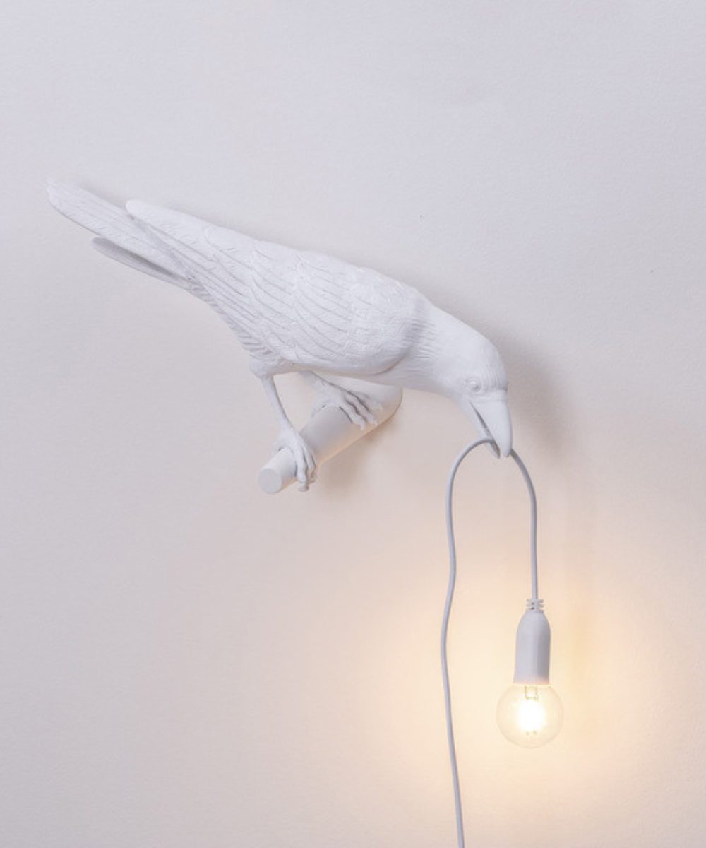 Raven Table Lamp with Bulb in Beak – Sculptural Bird Accent Light for Living Room, Bedroom & Office Decor
