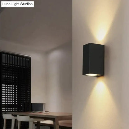 Waterproof Outdoor LED Wall Sconce for Porch, Garden & Entryway | Modern Aluminum Fixture, IP65 Rated