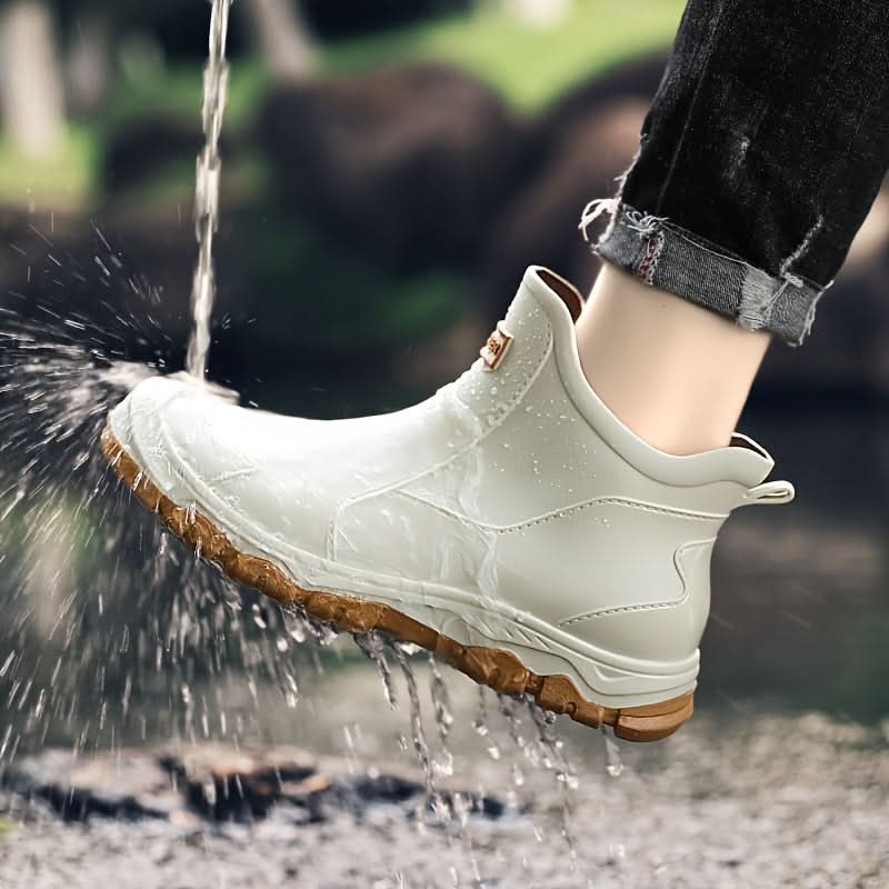 Waterproof Hiking Boots for Men & Women – All-Terrain Traction Outdoor Shoes for Trails, Camping & Wet Conditions