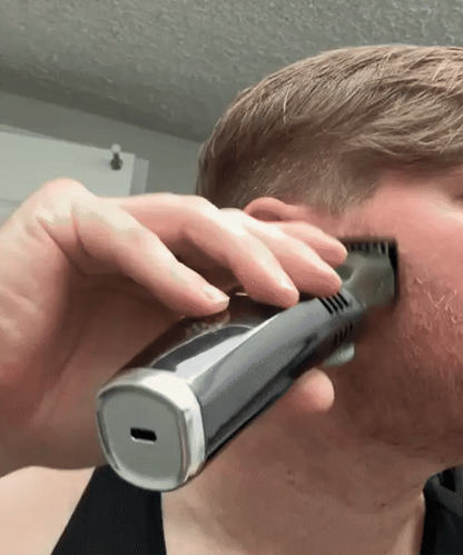 Beard Trimmer Integrated Vacuum 90-Minute Runtime