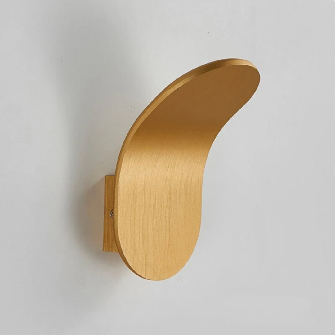 Curved Metal LED Wall Sconce – Iron Finish with Adjustable Light Temperature for Bedroom, Hallway & Living Room