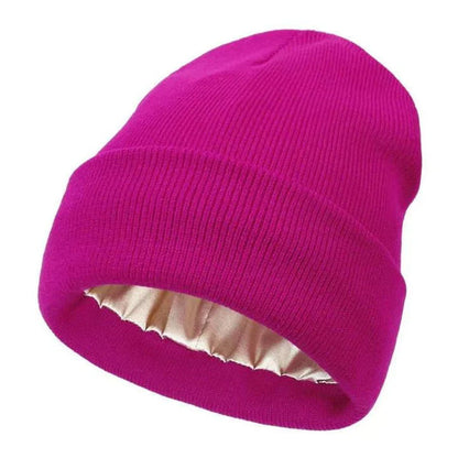 Silk-Lined Wool Beanie for Women – Winter Hat with Anti-Frizz Lining for Hair Care & Warmth