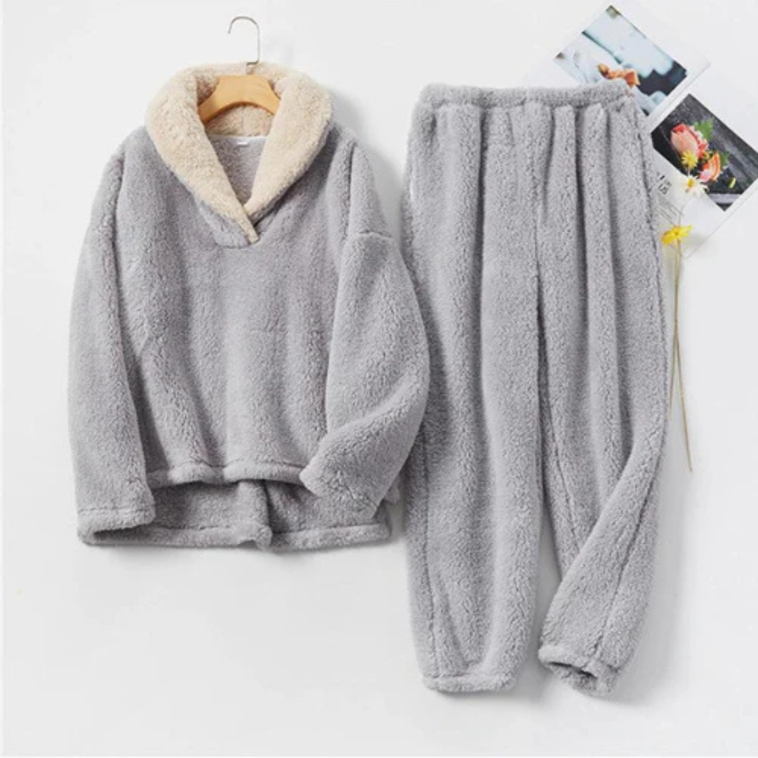 Women's Fleece Pajama Set Long Sleeve Top & Pants Cozy Sleepwear for Winter Nights Cold Weather Loungewear