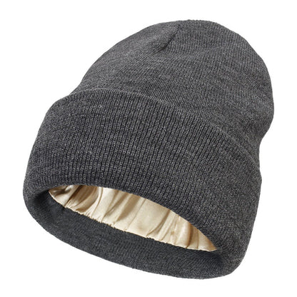 Silk-Lined Wool Beanie for Women – Winter Hat with Anti-Frizz Lining for Hair Care & Warmth