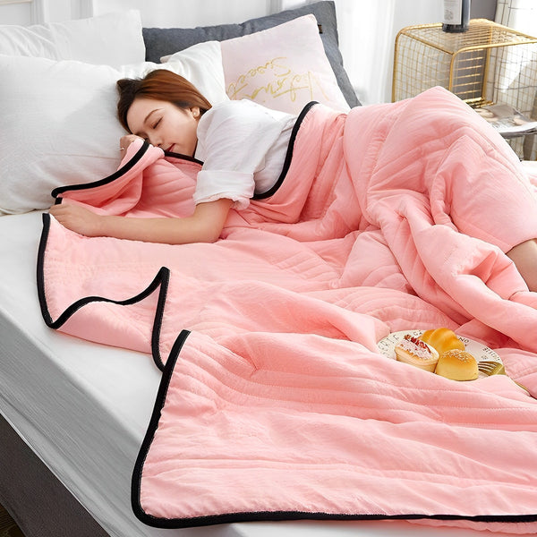 Temperature Regulating Blanket for Hot Sleepers – Moisture-Wicking Breathable Bed Cover for Summer Nights & Year-Round Comfort