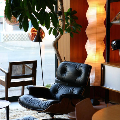 Japanese-Inspired Paper Floor Lamp White Mulberry Shade Tall Standing Light for Living Room Bedroom Reading Nook Sculptural Accent