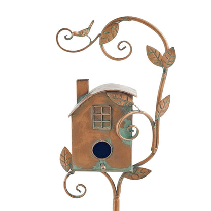 Estaca de jardín artística con casita para pájaros de metal y diseño único | Acento decorativo para exteriores para amantes de la naturaleza