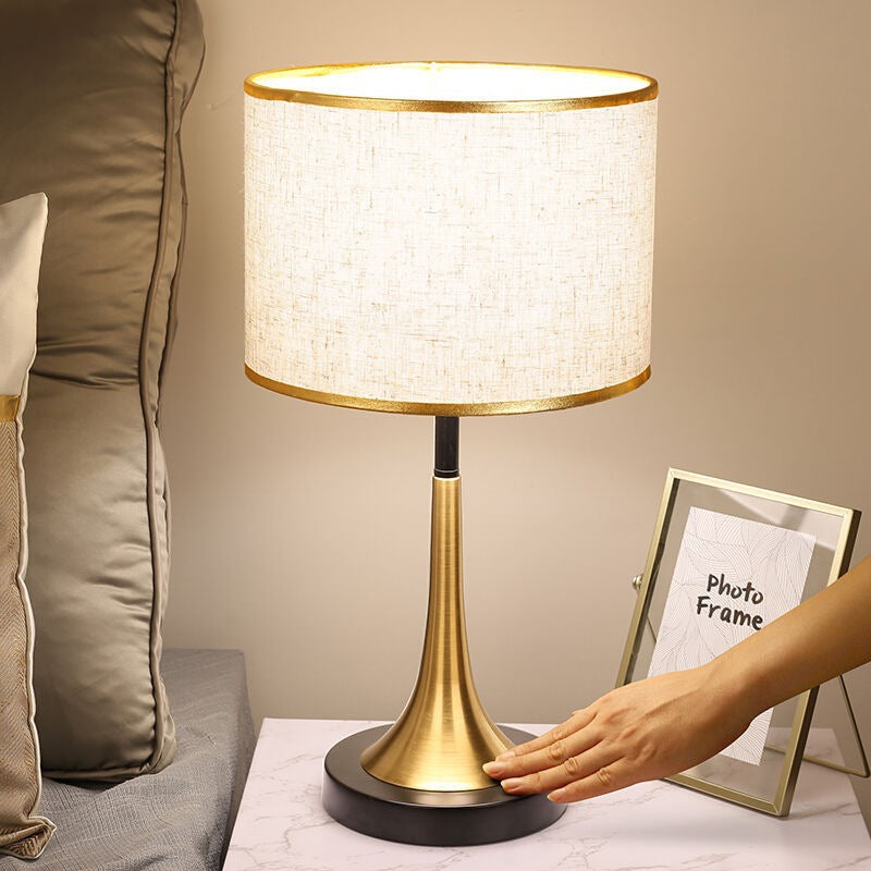 Retro Accent Lamp with Cloth Shade – Iron Body, Standard Base, 18 in Height – Perfect for Nightstand, Study, Den