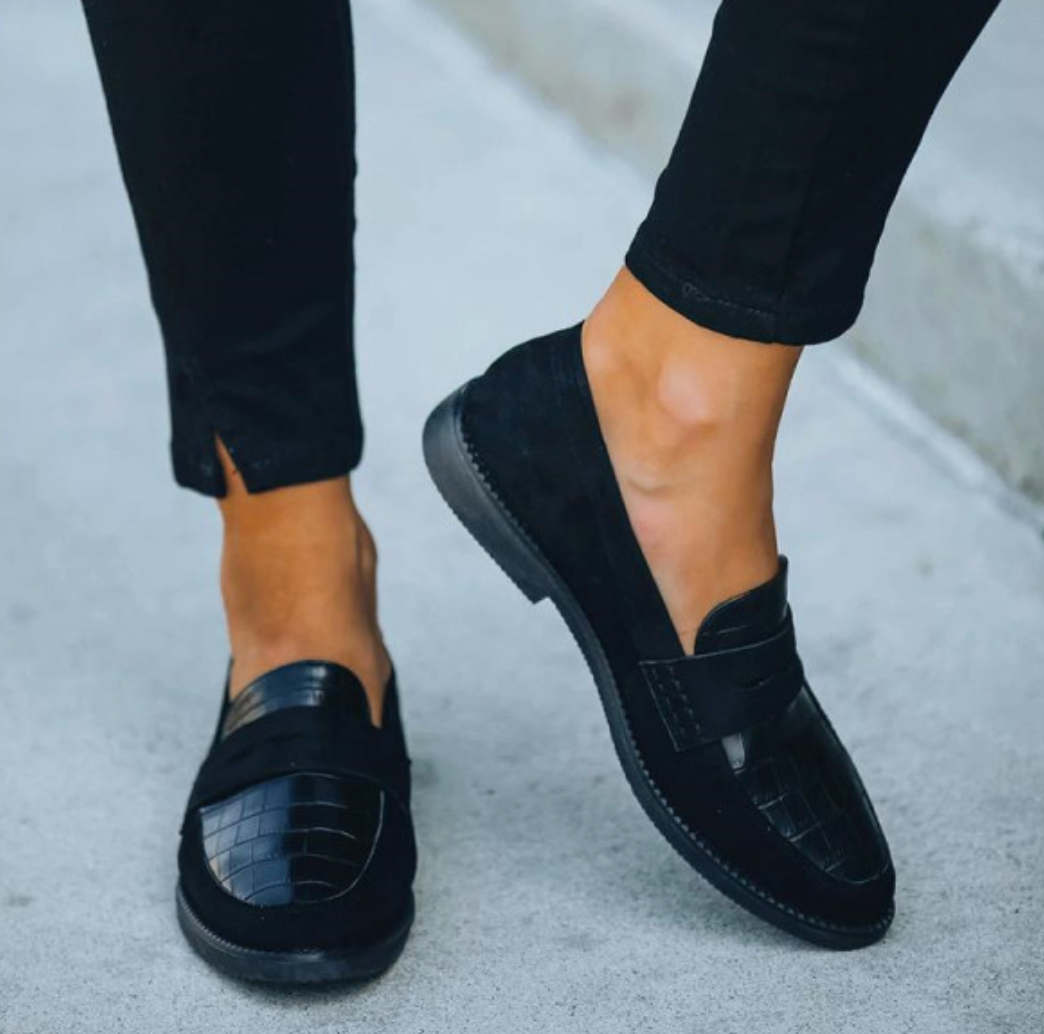 Slip-On Loafers for Men – Cushioned Insole Casual Dress Shoes with Soft Lining for All-Day Comfort & Versatile Style