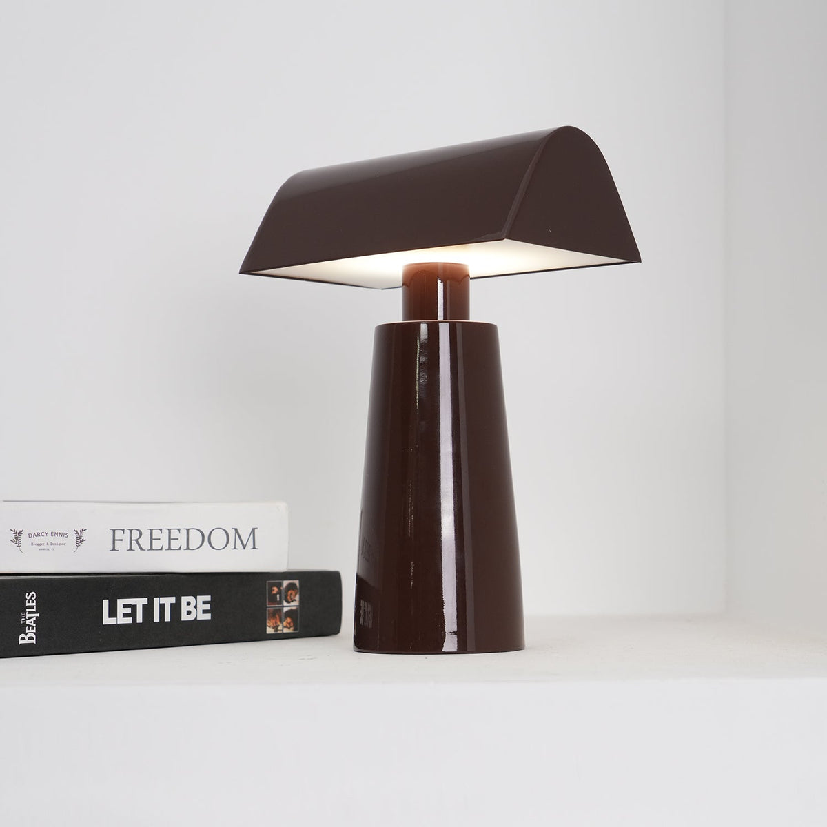 LED Desk Lamp with USB Charging Port – Touch Control, 3 Light Temperatures, Adjustable Steel Reading Light for Office, Bedroom, Study – Red,