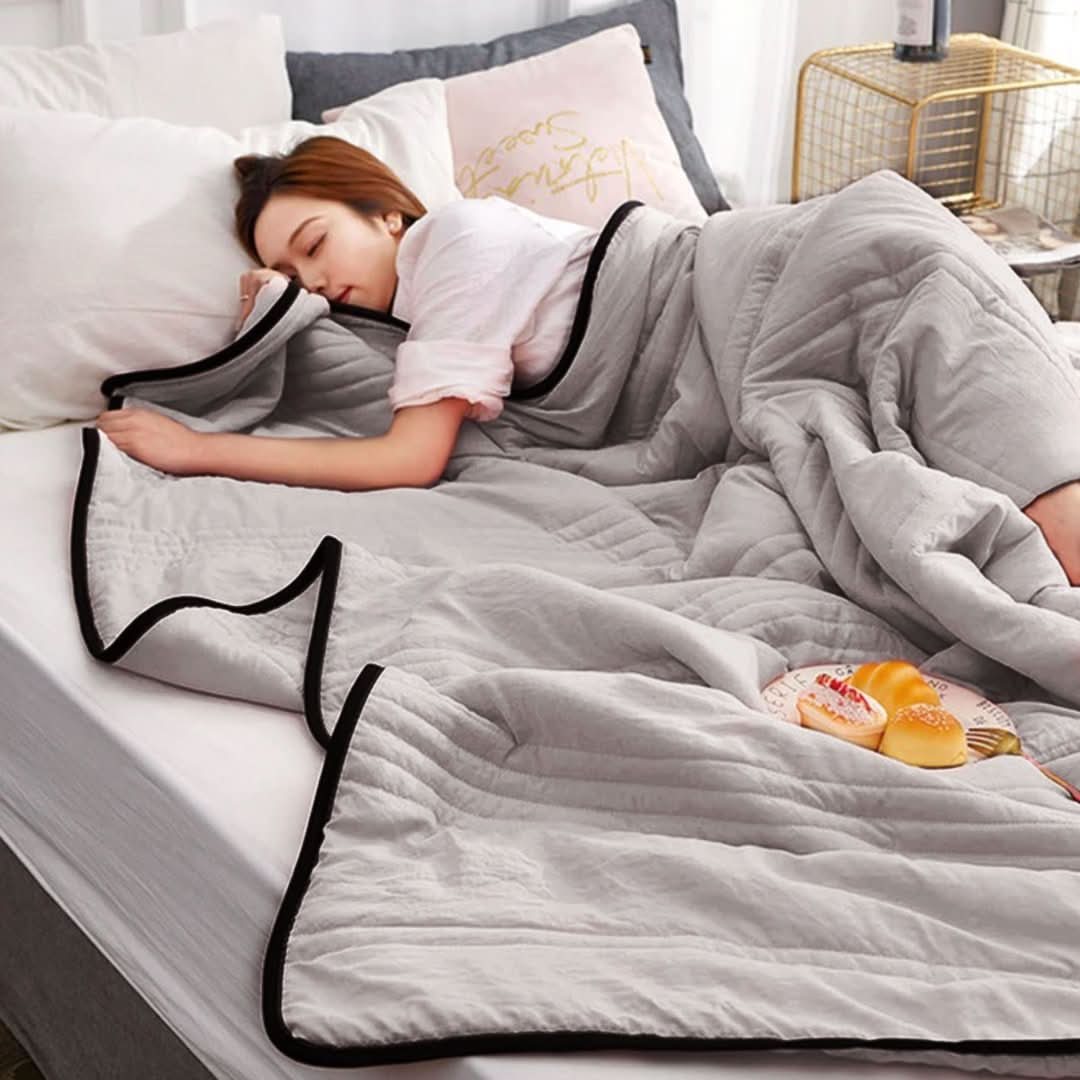 ChillBreeze | Cooling Blanket for Bed with Innovative Cooling Technology | Lightweight Comfort for Hot Sleepers