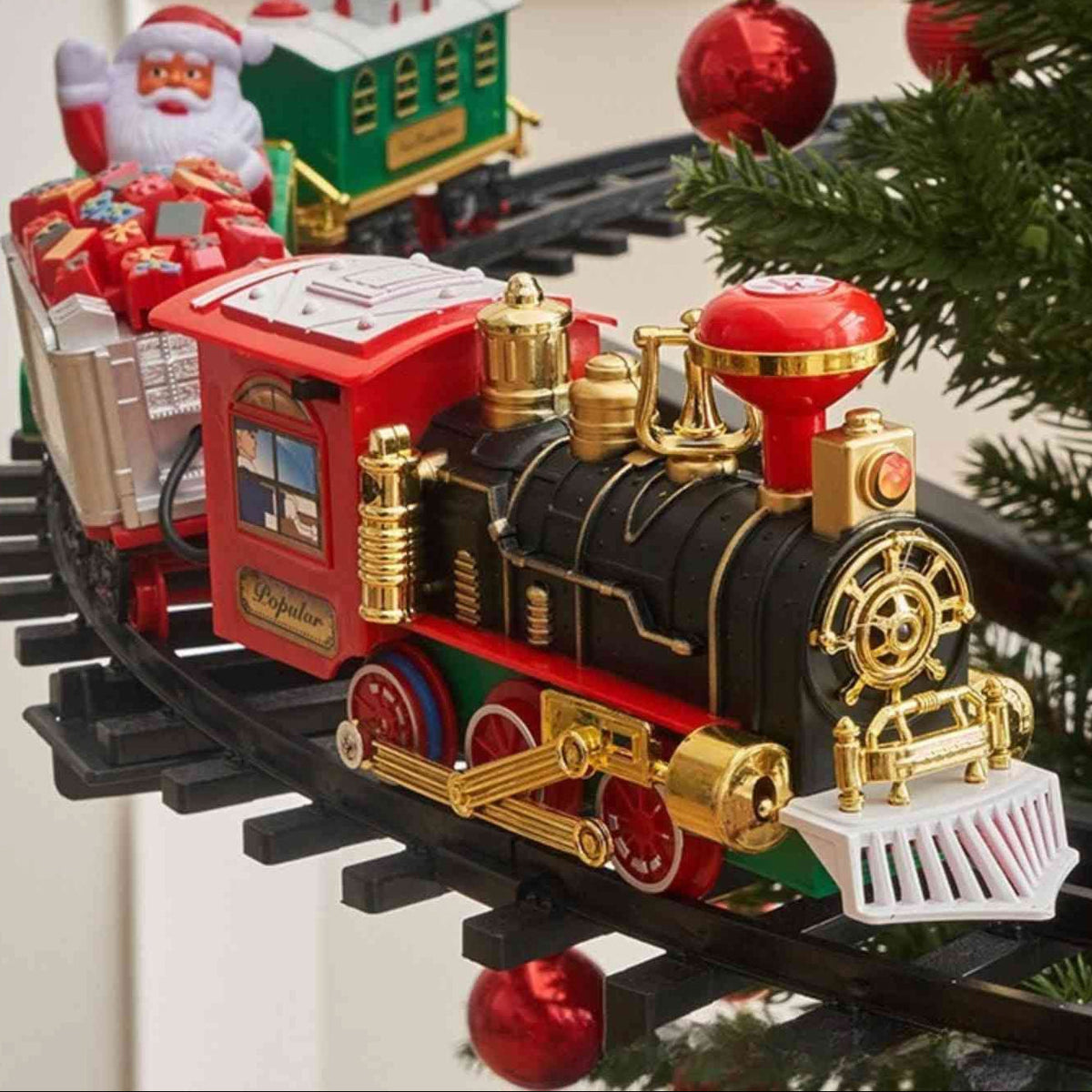 MERRYENGINE – Christmas Tree Train for Playful Holiday Ambience