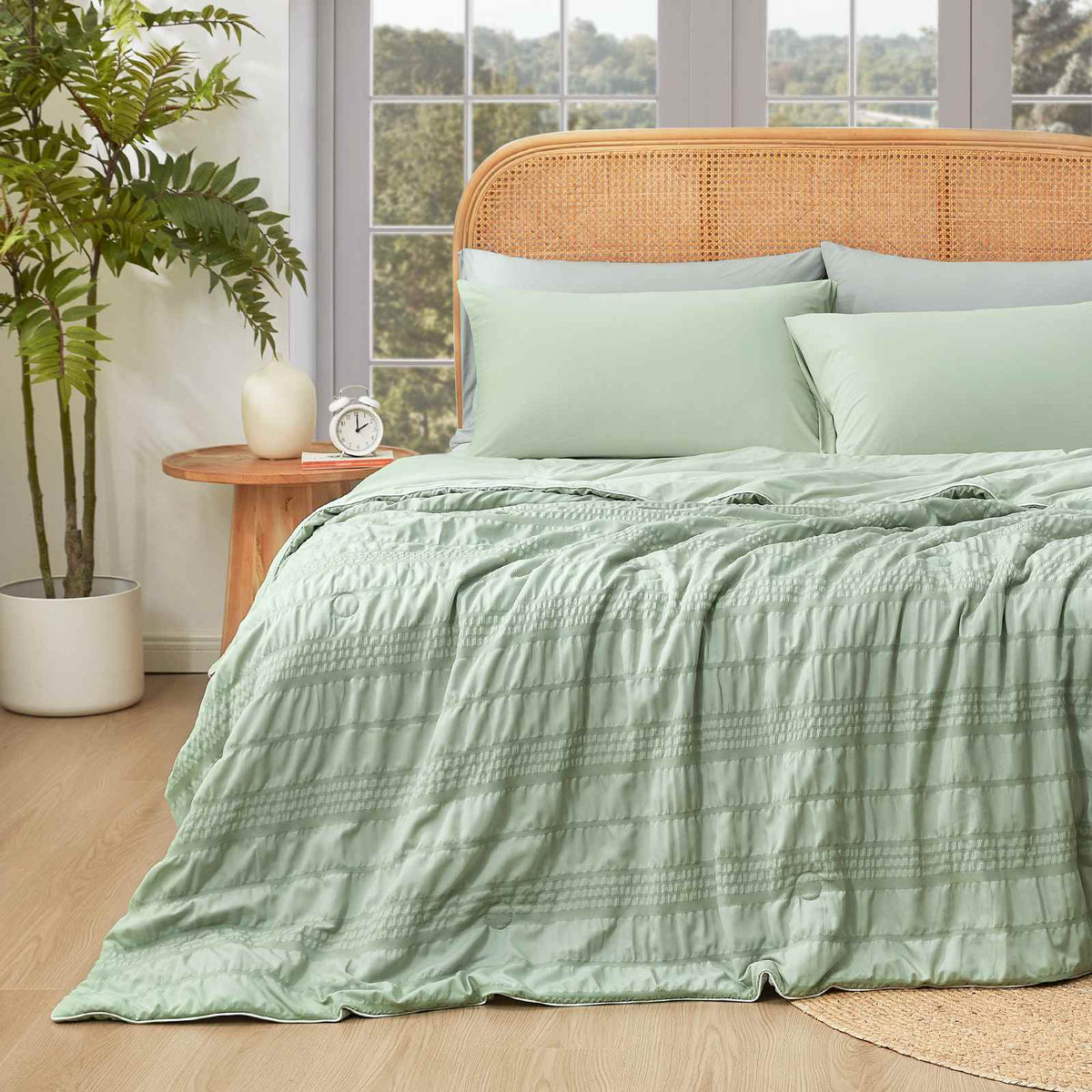 Comfort Collection | Cooling Comforter with Advanced Airflow | Lightweight Design for Hot Sleepers