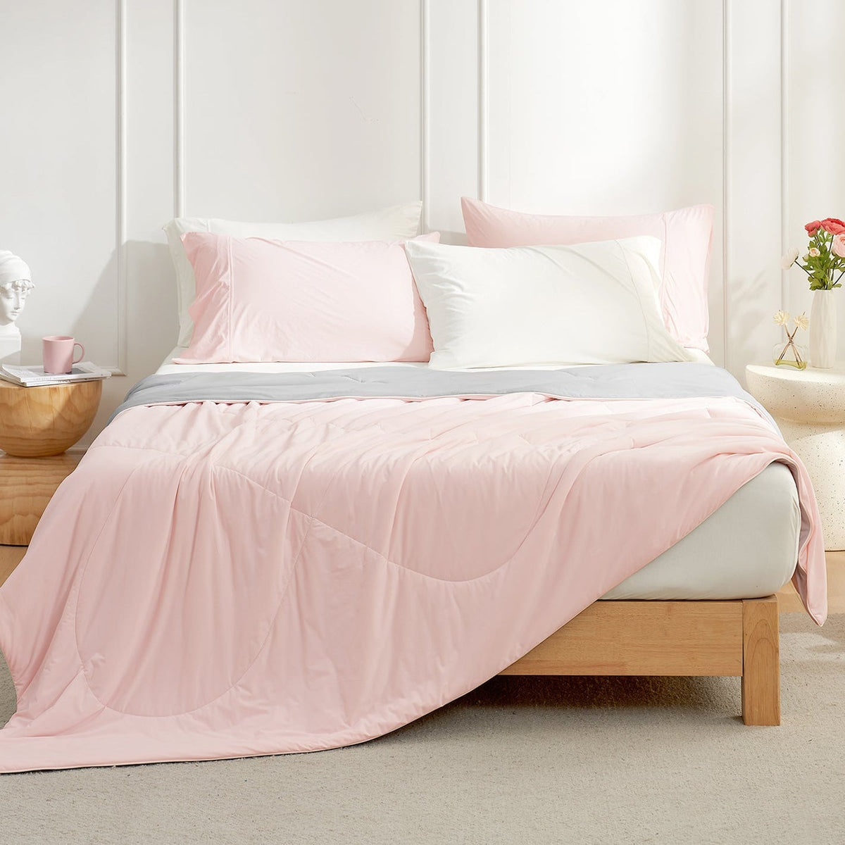 Cooling Comforter | Lightweight Breathable Design with Advanced Cooling Fabric | Ideal for Hot Sleepers