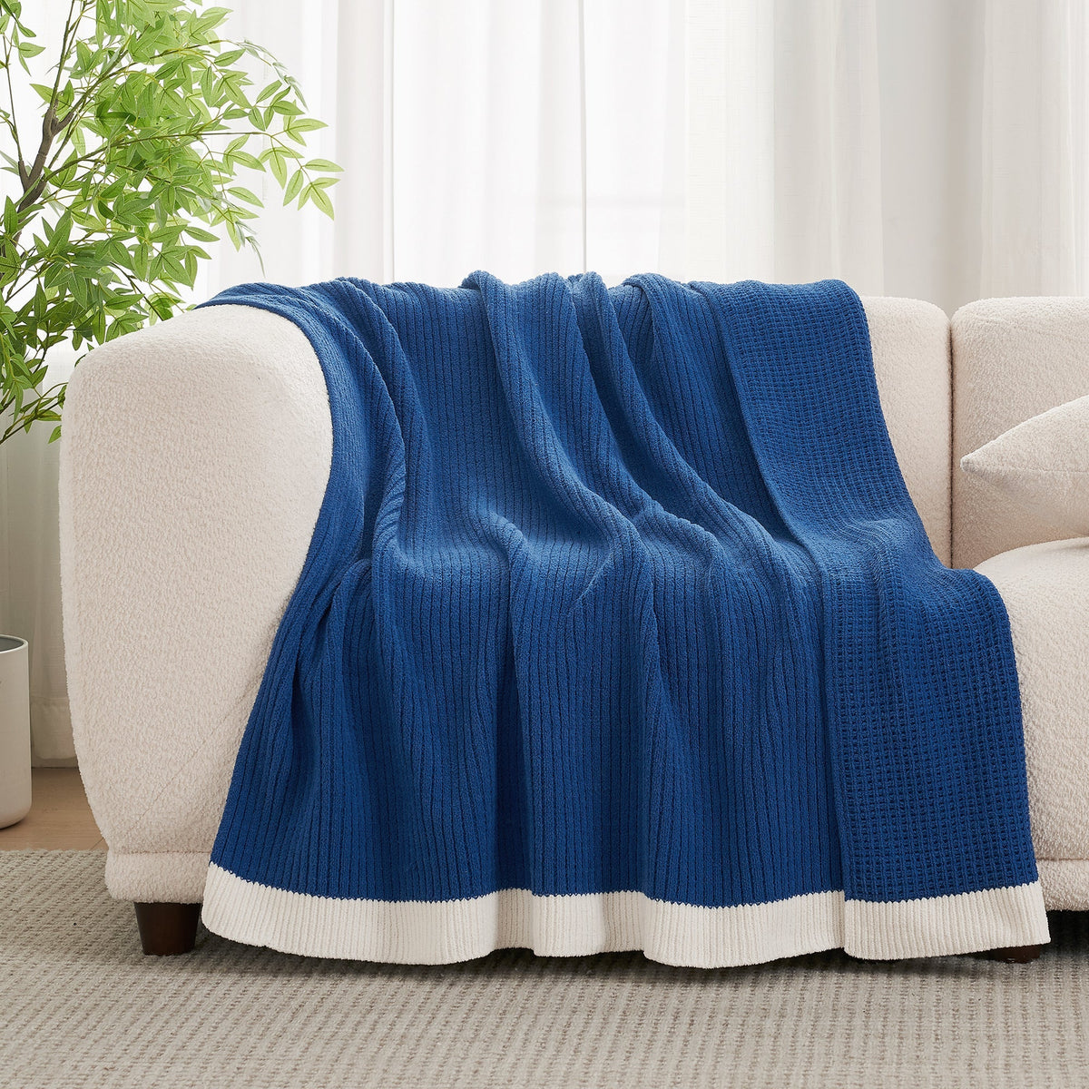 Manta de chenilla con tejido de gofre Ortekor Cozy Bliss | Cálida y transpirable | Suave y elegante para el confort del hogar