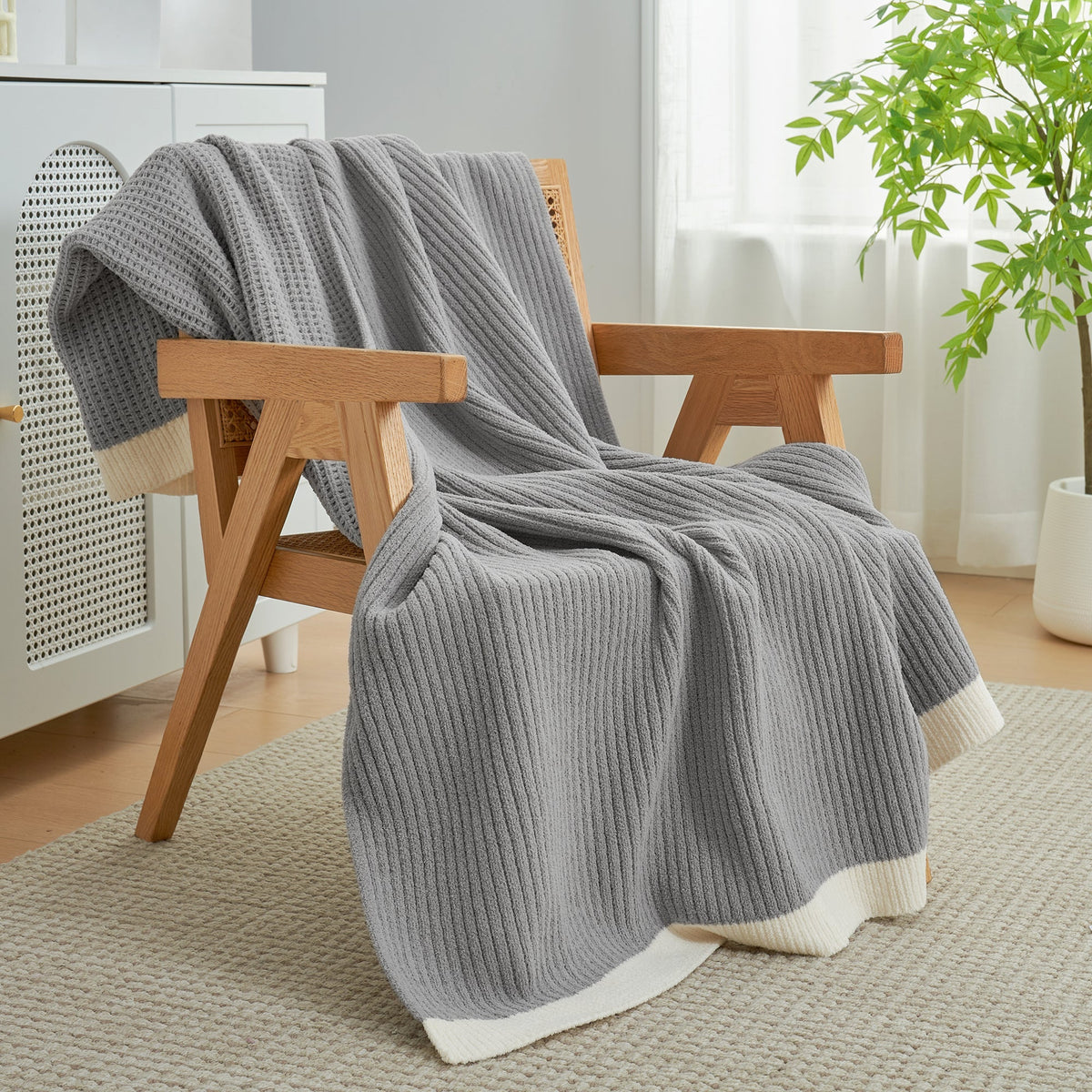 Manta de chenilla con tejido de gofre Ortekor Cozy Bliss | Cálida y transpirable | Suave y elegante para el confort del hogar