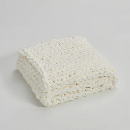 Cozy Chenille Chunky Knit Blanket Throw with Hand-Knotted Design for Ultimate Comfort
