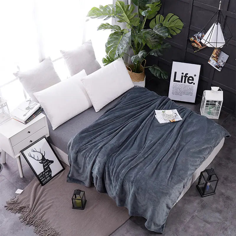 Fleece Throw Blanket for Couch, Extra Soft Fleece Blanket for Bed, Warm Cozy Blanket for Sofa and Travel